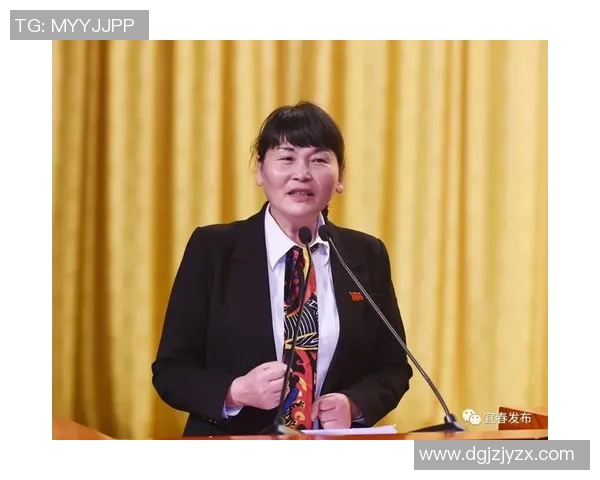 与杨娜对话探索她的攀岩生涯与心路历程的精彩故事